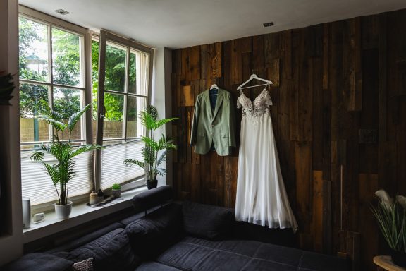  Brautkleid und Anzug